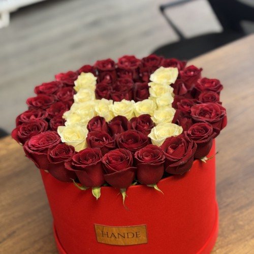 Kişiye Özel Harf Gül Kutusu