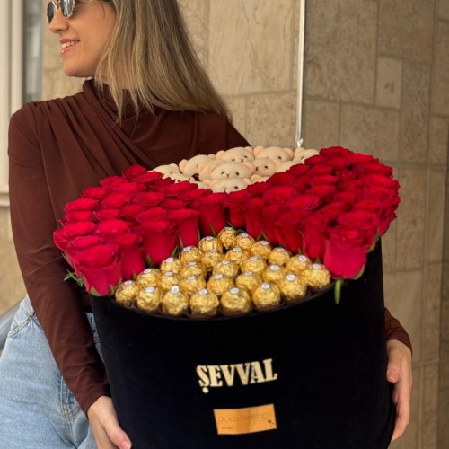 Kadife Kutuda Gül.Çikolata ve Ayıcık