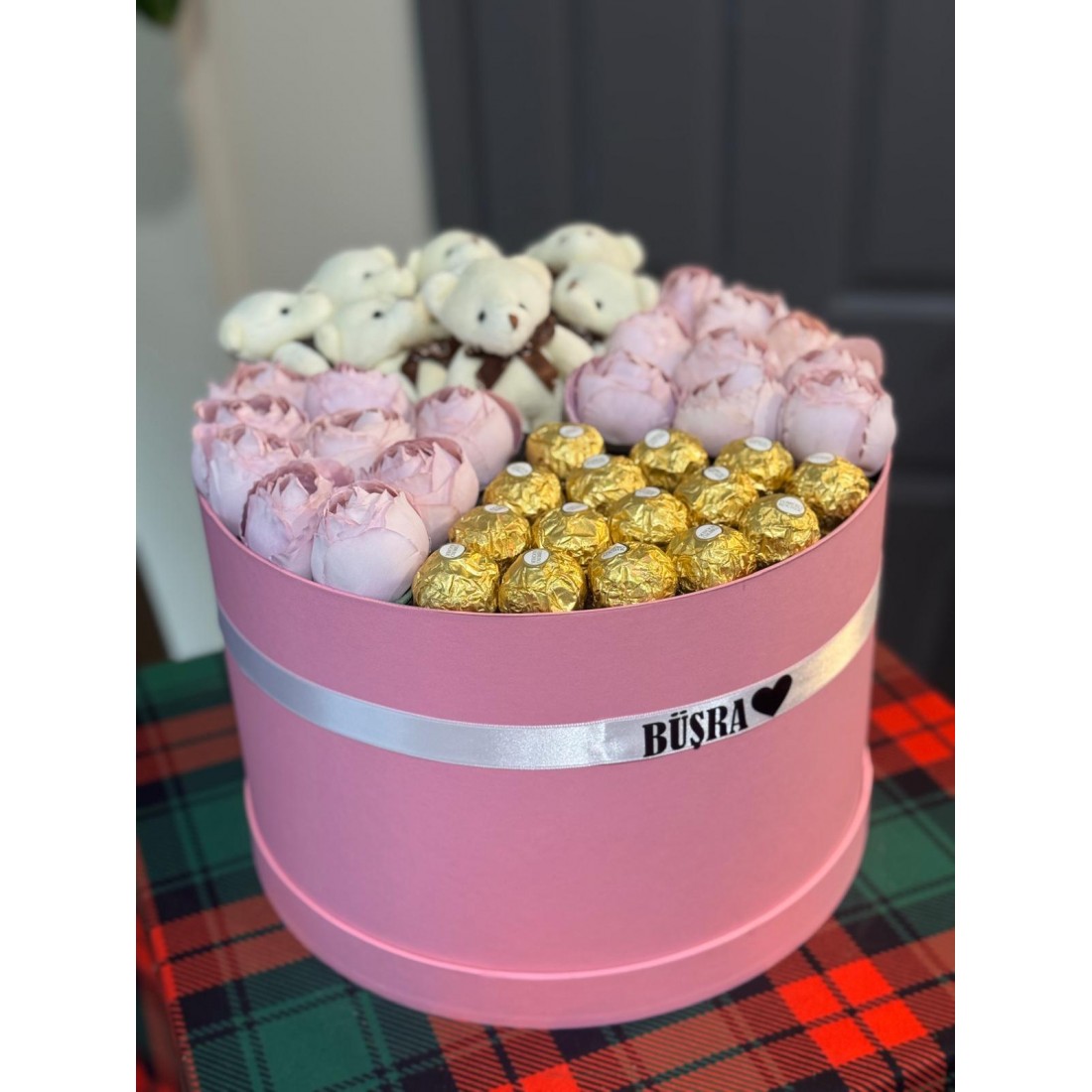 Kişiye Özel Kadınlar Günü Hediyesi P4Ş