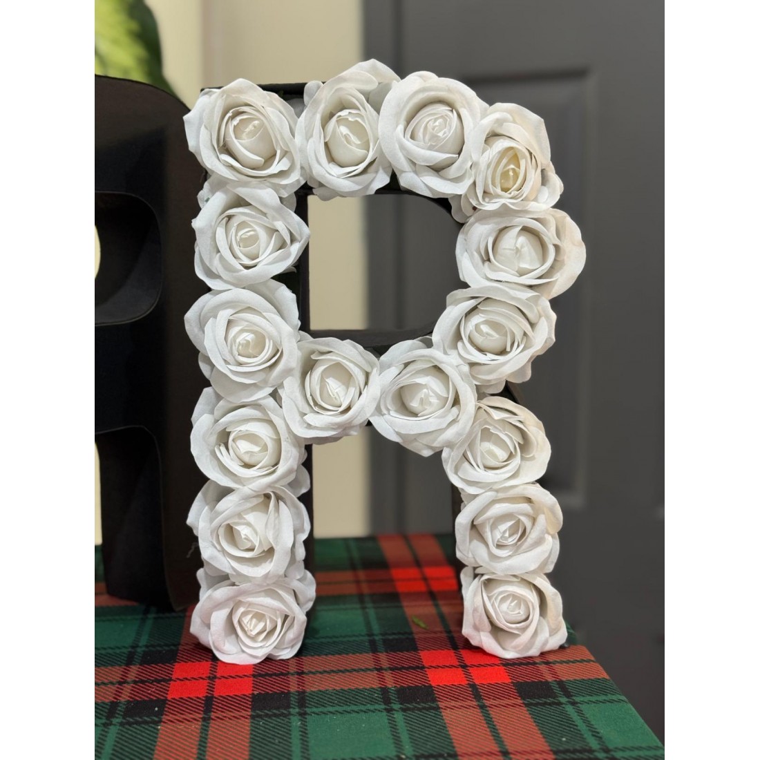 Kişiye Özel Harf Gül (Yapay) 