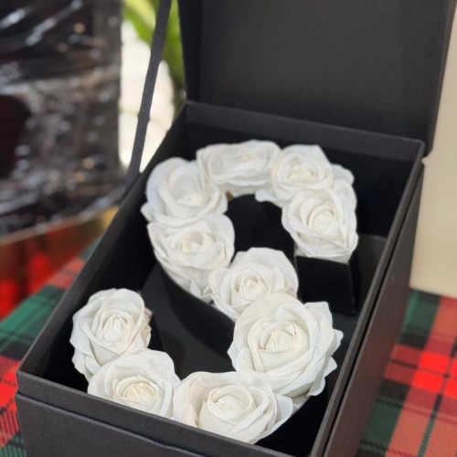 Harf Kapaklı Kutu (Kişiye Özel) Yapay Beyaz Gül