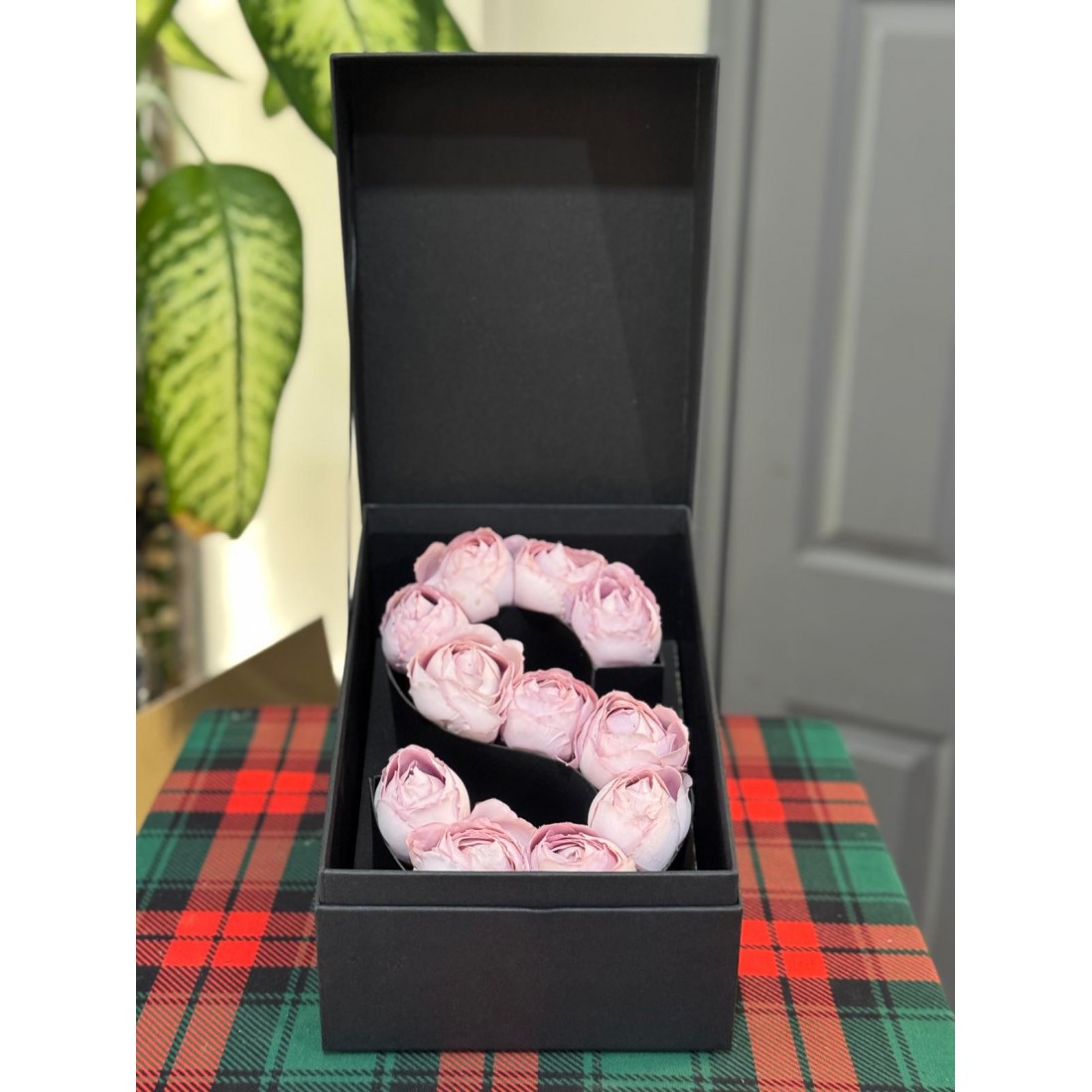 Harf Kapaklı Kutu (Kişiye Özel) Şakayık