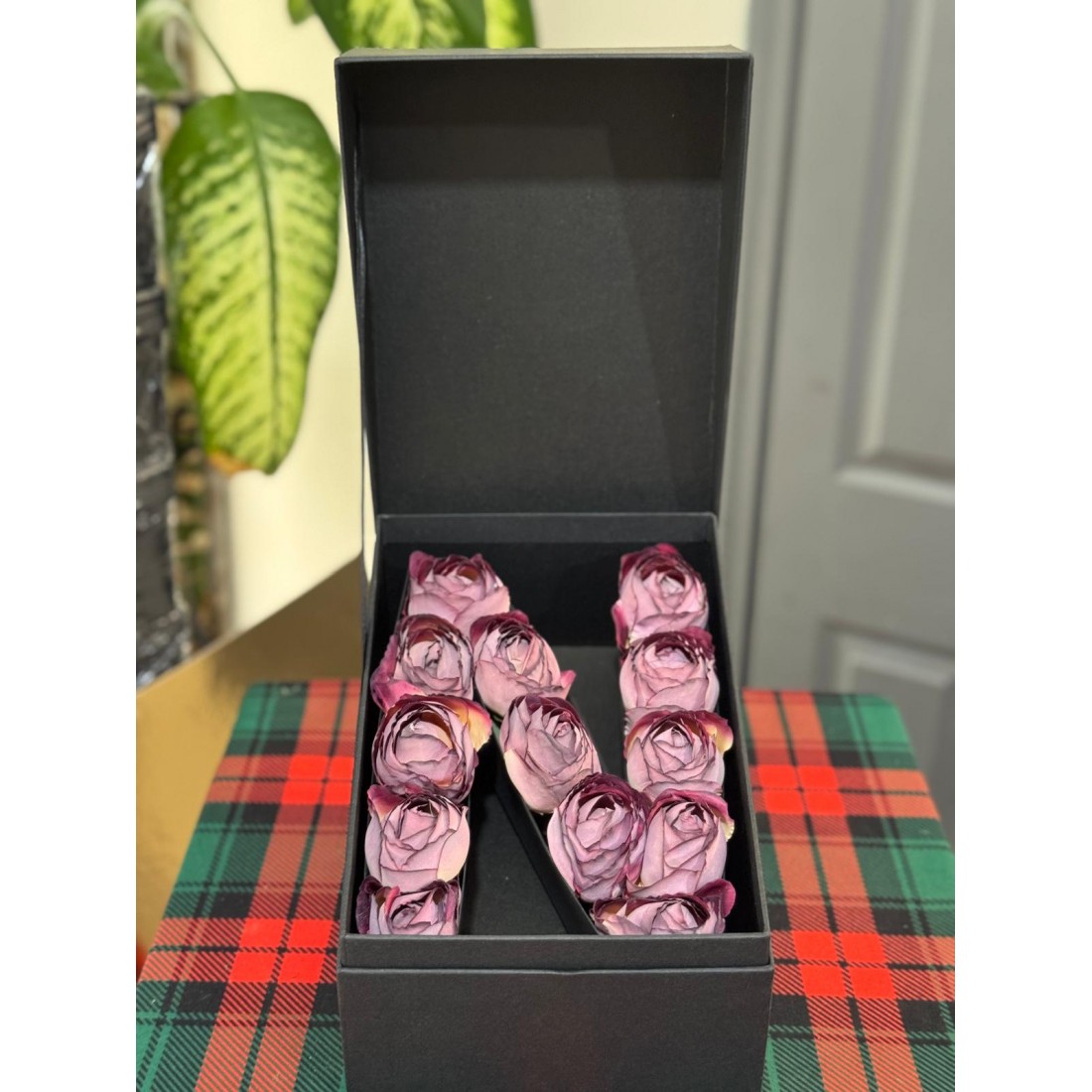 Harf Kapaklı Kutu (Kişiye Özel) Şakayık