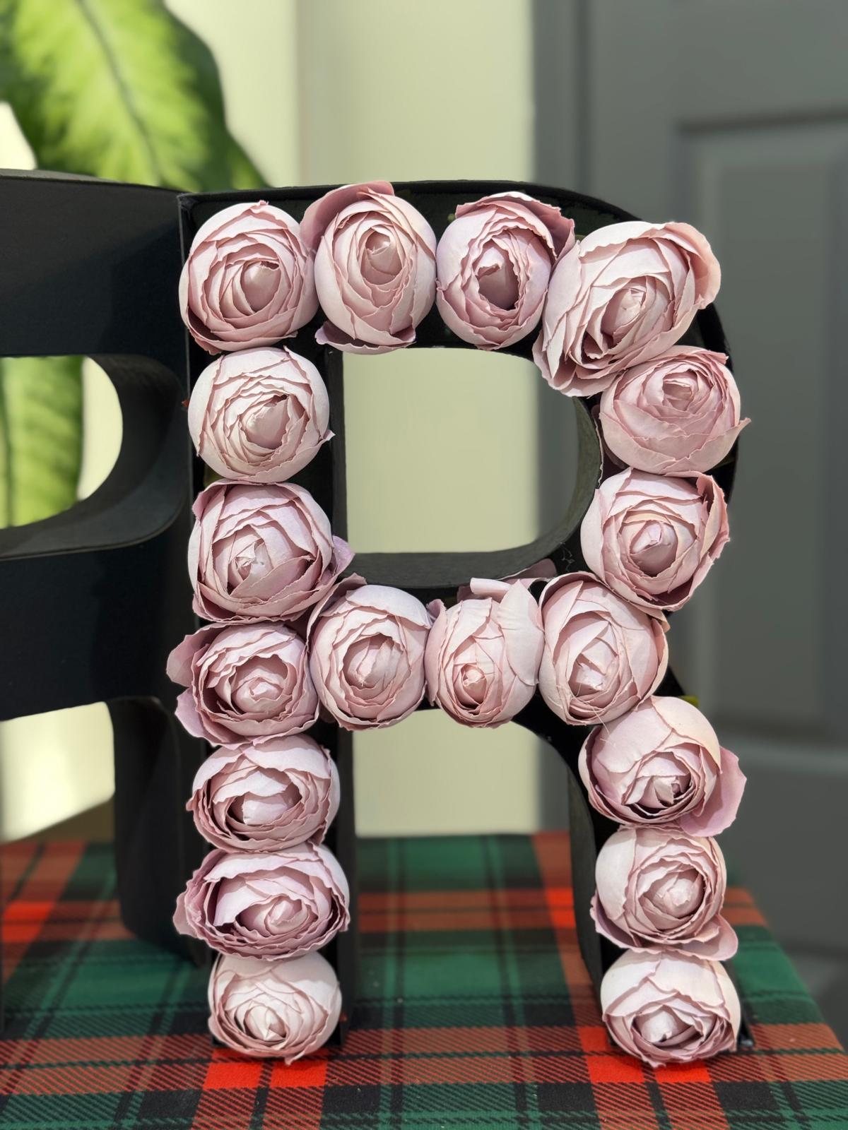 Kişiye Özel Harf Şakayık (Yapay)